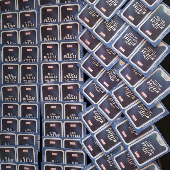 FREE with ANY Purchase! Marvel Trading Cards - Picture 1 of 7